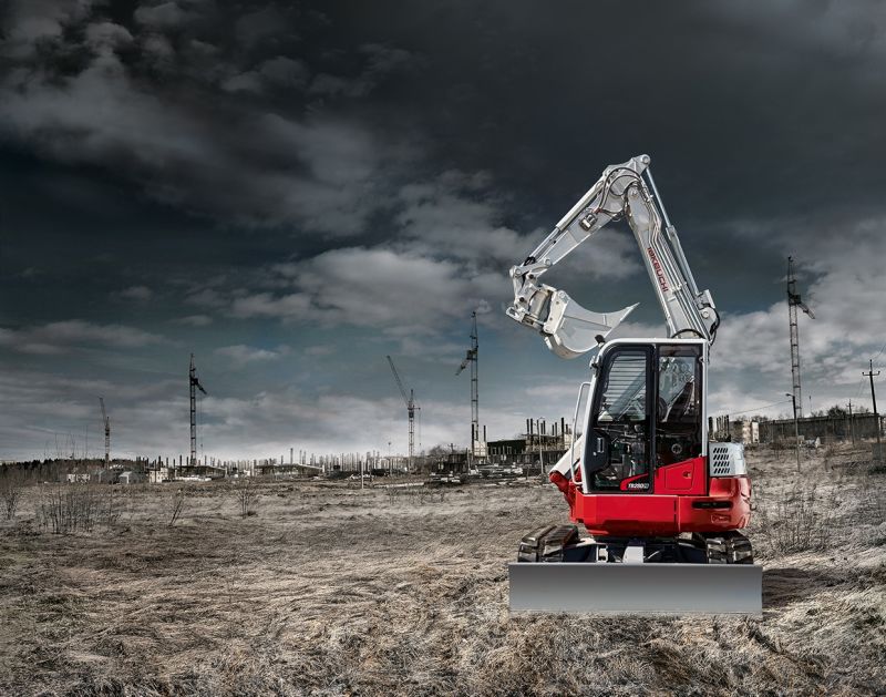 Koparka z zerowym obrotem TAKEUCHI TB 280 FR