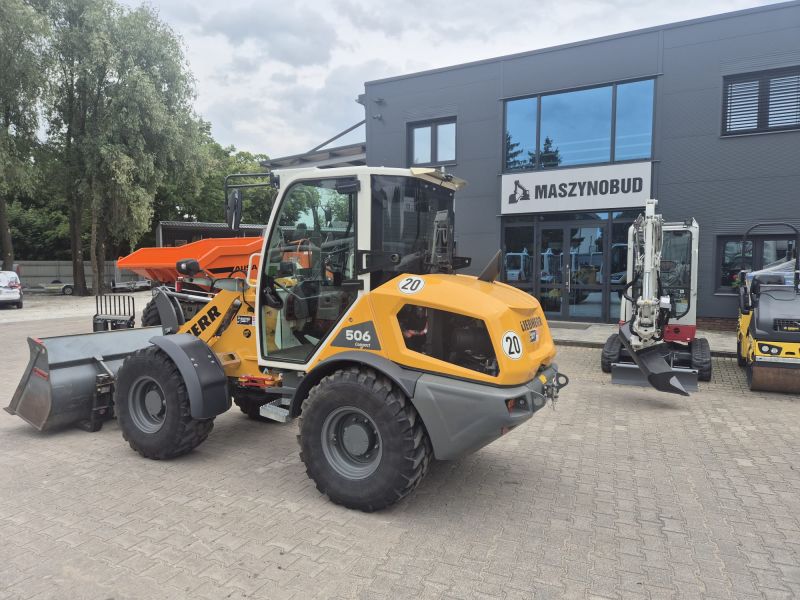 Ładowarka kołowa LIEBHERR L506 COMPACT